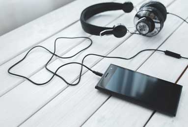 9场28球+双5-1狂胜，切尔西利物浦杀疯了，谁是真王者？